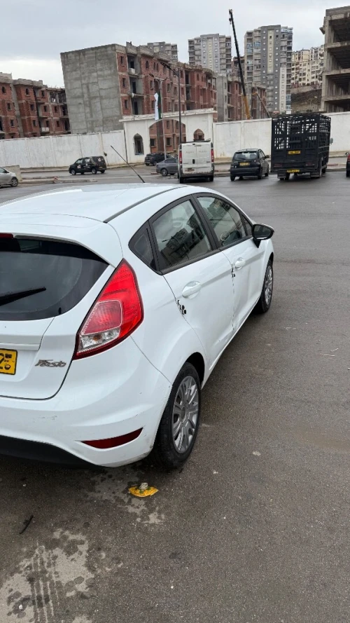 Ford Fiesta 2015 