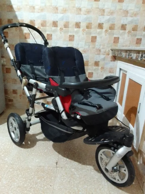 Poussette pour twin عربة أطفال توأم