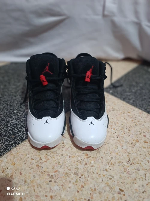 NIKE AIR JORDAN