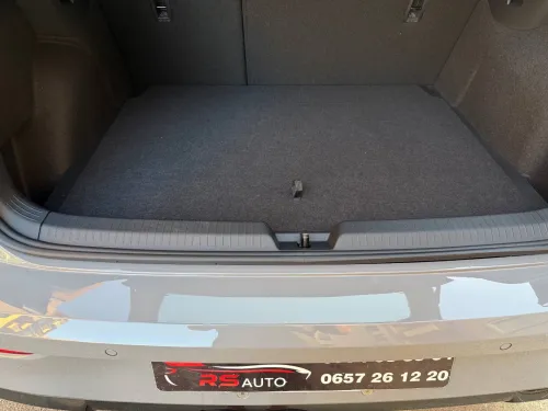 Volkswagen Golf 8 2025 Full options edition black