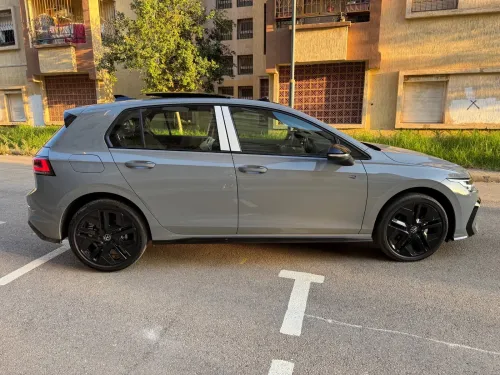 Volkswagen Golf 8 2025 Full options edition black