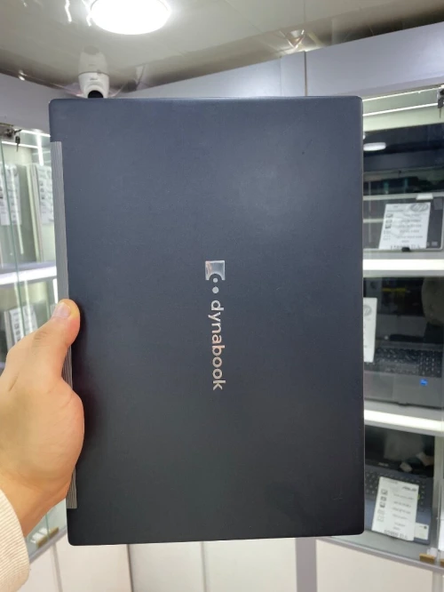Toshiba dynabook  / i5 1135G7 / 08 GB / 256GB / iris xe graphique / 13.3 pouce FHD IPS TACTILE