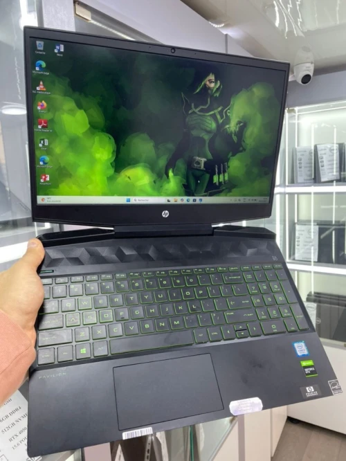 HP PAVILLON GAMING 15 / I5 9300H / 16GB / 512GB / GTX 1650 4GB / 15.6 FHD IPS 144HZ