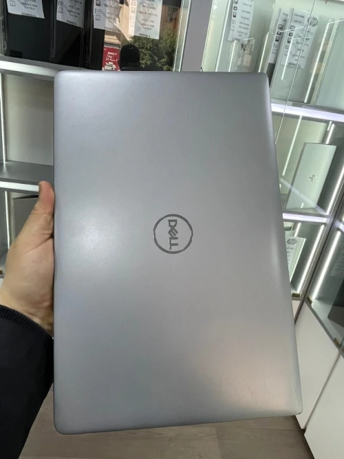 Dell latitude 5540 / i5 13eme /16GB /256GB /AZERTY / ECRANT 15.6 POUCE FGD IPS