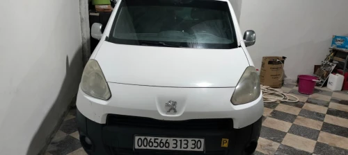 Peugeot B9 partenaire 2013