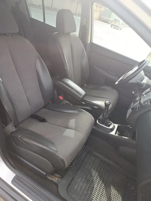 Nissan Tiida 5 portes 2007 ess 1.6 GPL