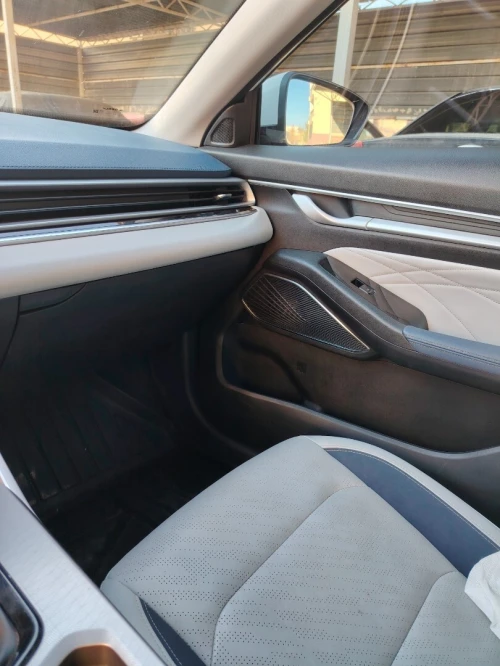 Geely Emgrand 2024 