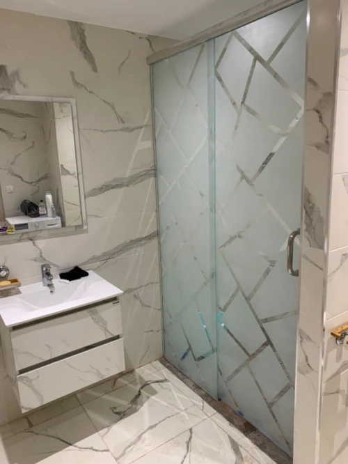 Cabine de douche 