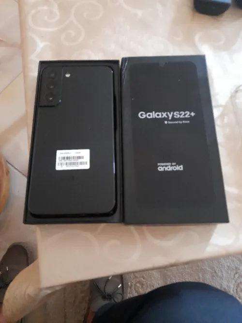 Samsung Galaxy s 22+ 