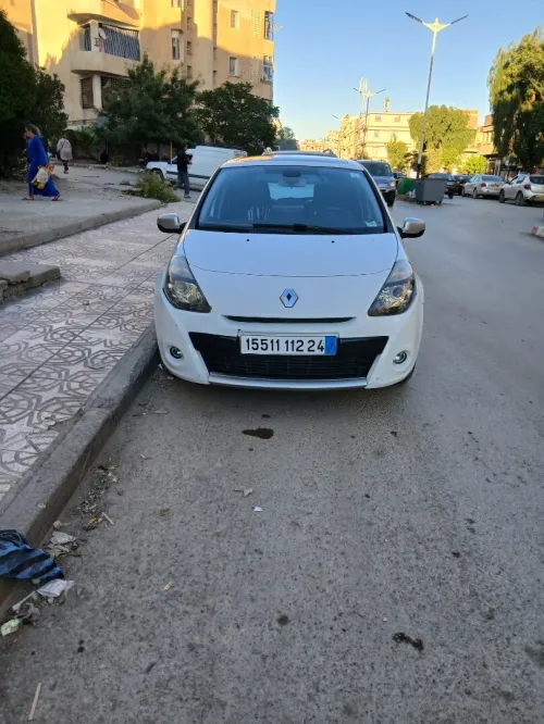 Renault Clio 3 2012 Night and Day