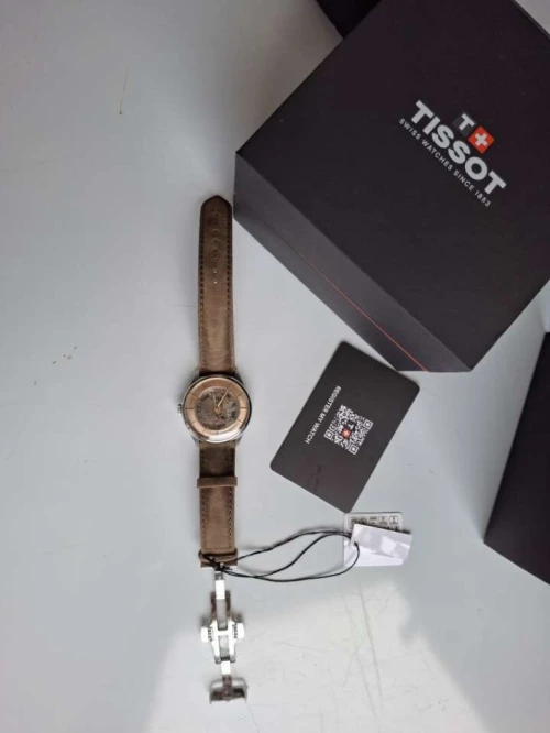 Tissot chemin des tourelles squelette