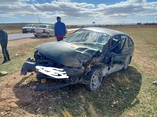 Kia Avella 2000 Accidenté