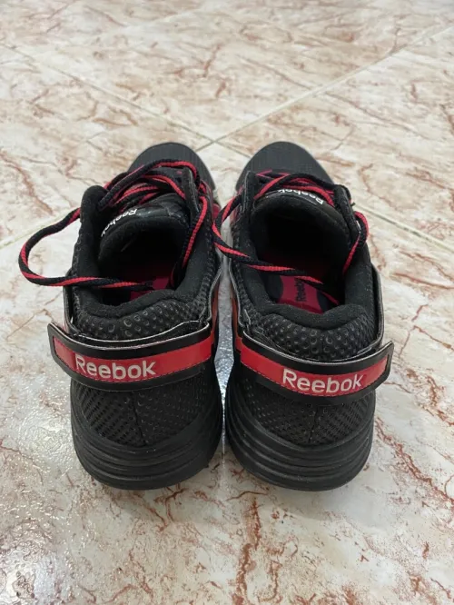 Basquette Reebok Easytone Pour Femme Pointure 40