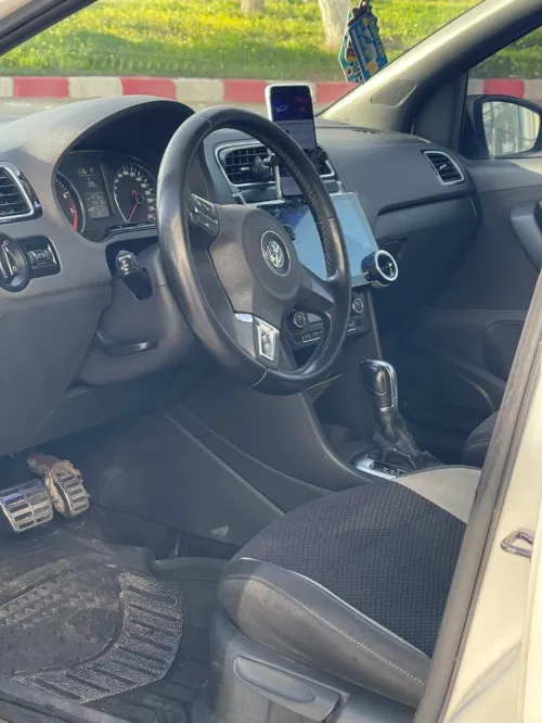 Volkswagen Polo 2012 R-line