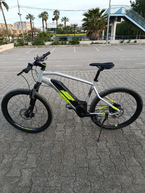 vélo électrique Rockrider e-st520.