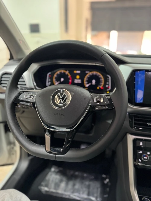 Volkswagen T-Cross 2025 R-line