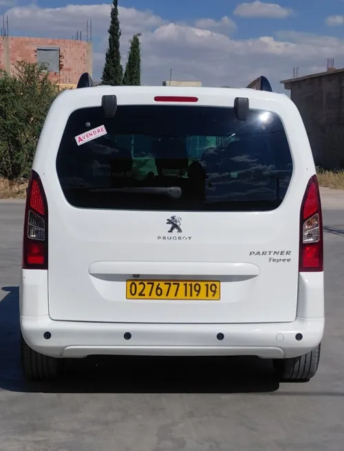 Peugeot Partner 2019 Tepee Allure 