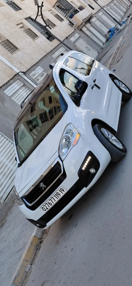 Peugeot Partner 2019 Tepee Allure 