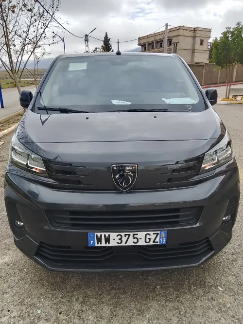 Peugeot Traveller 2025 