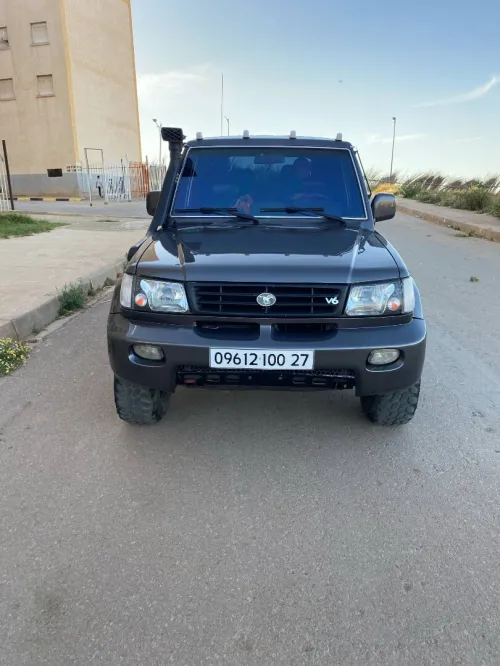 Mitsubishi Pajero Court 2000 
