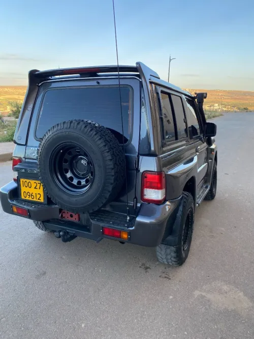 Mitsubishi Pajero Court 2000 