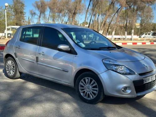 Renault Clio 3 2012 Night and Day