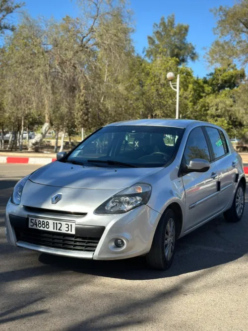 Renault Clio 3 2012 Night and Day