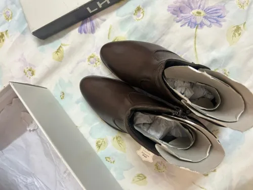 حذاء بوتس إيطالي Bottines italiennes élégantes jamais p