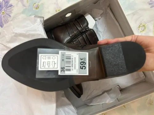 حذاء بوتس إيطالي Bottines italiennes élégantes jamais p