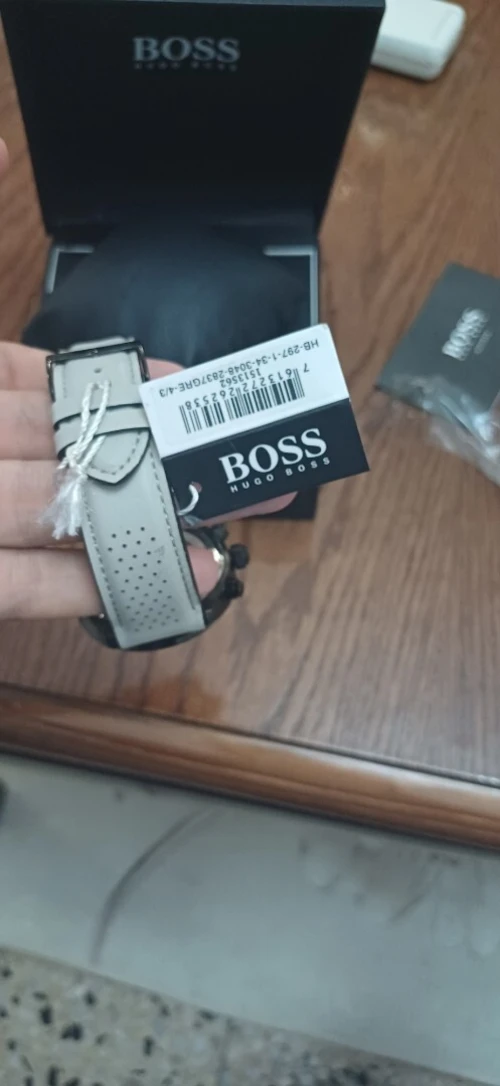 Montre Hugo boss homme originale neuf jamais utilisé 