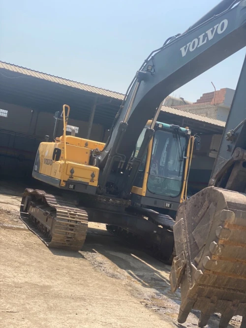 Volvo 210 2015