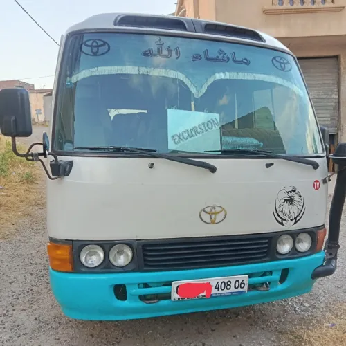 Toyota Coaster 