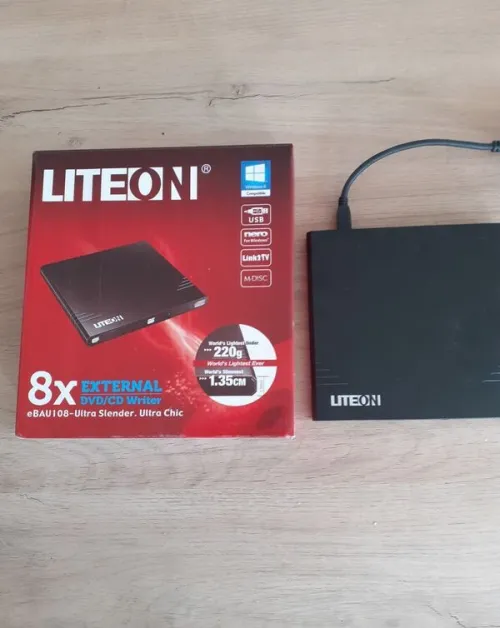 Lecteur/graveur CD/DVD externe LITEON 8X R/W (quantité disponible a prix imbattables)