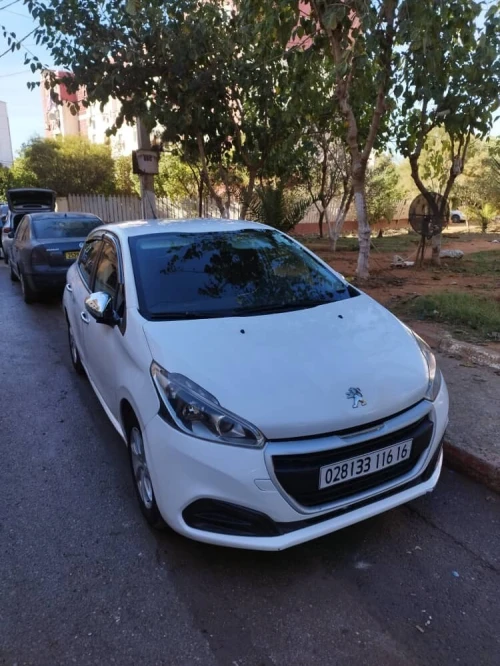Peugeot 208 2016 Access