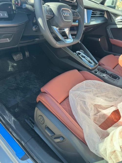 Audi A3 Sportback 2025 Flying spur Edition Premium 