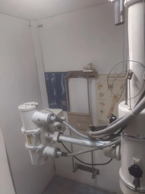 Appareil de radiologie de marque WANDONG et développeuse en très bonne état de marche