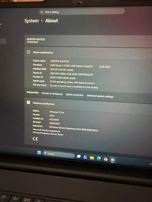 Lenovo thinkpad E16 gen2 rayzen 5 Ram 16 256 SSd