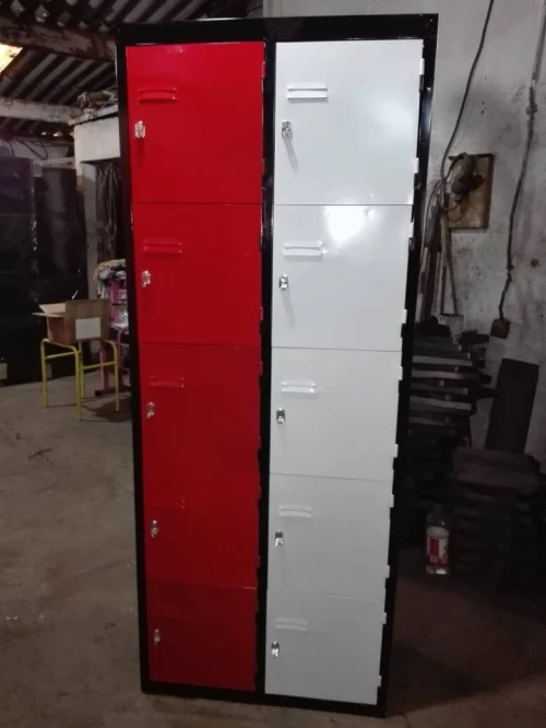 ARMOIRES METALLIQUE :