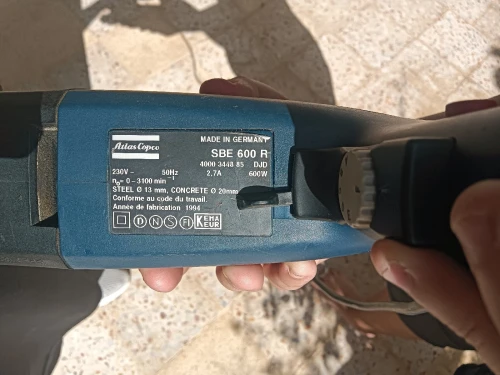 شينيور AEG