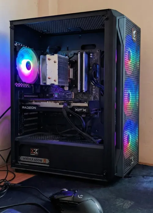 Pc gamer rayzen 5 5600 rx 6600 radeon xfx b550 aorus elite 16gb 3200