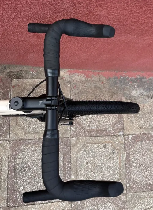 Magnifique vélo gravel de haute qualité de la grande marque Vanrysel // Taille : M // État : 9,5/10