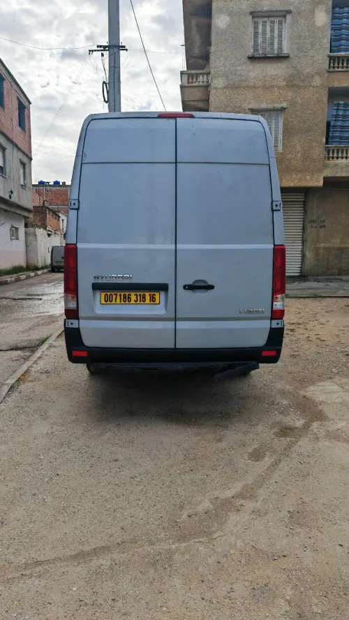 Hyundai h350 2018