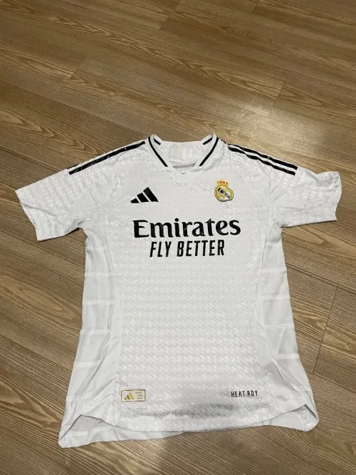Tshirt de football real madrid