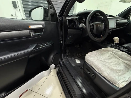 Toyota Hilux 2023 Invisible