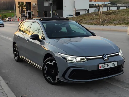 Volkswagen Golf 8 2025 R-Line