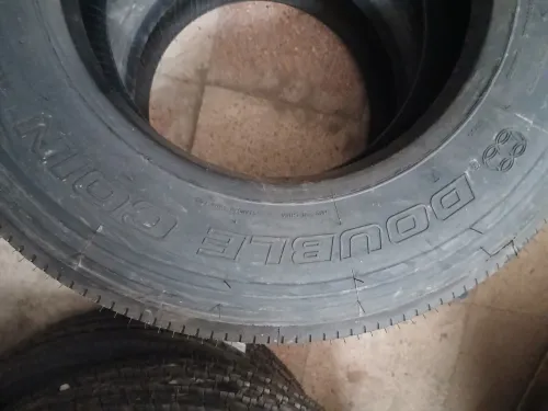 Pneu 245/40R17.5