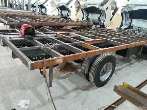 Carrosserie camion et semi remourque 