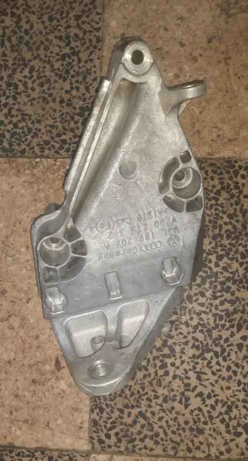 Pièce Volkswagen caddiy 03L