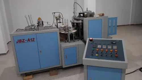 Machine fabrication gobelet