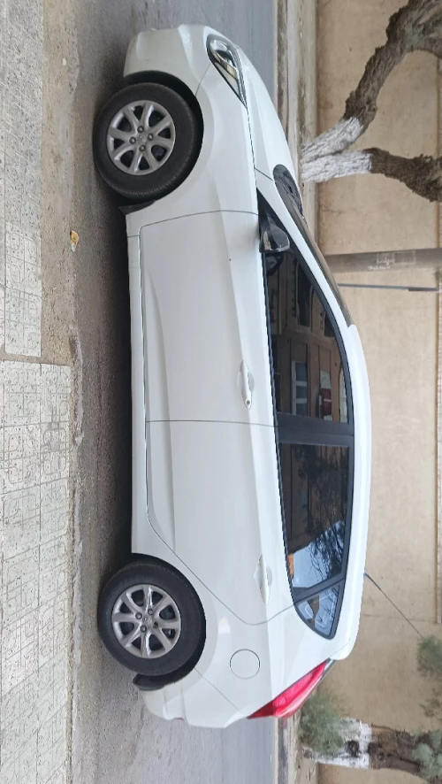 Hyundai Accent RB  5 portes 2013 Style